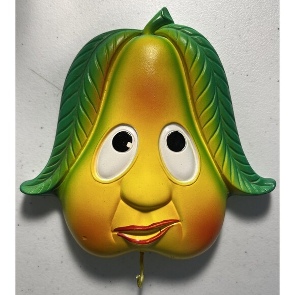 1970 Miller Studio Face Fruit Pear Wall Decor ChalkWare Hanging Key Hook Vintage - Picture 1 of 7